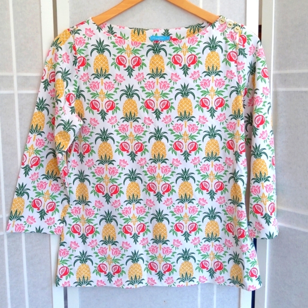 NWOT ! J. McLaughlin Pineaple Novelty Print Catalina Cloth White Top